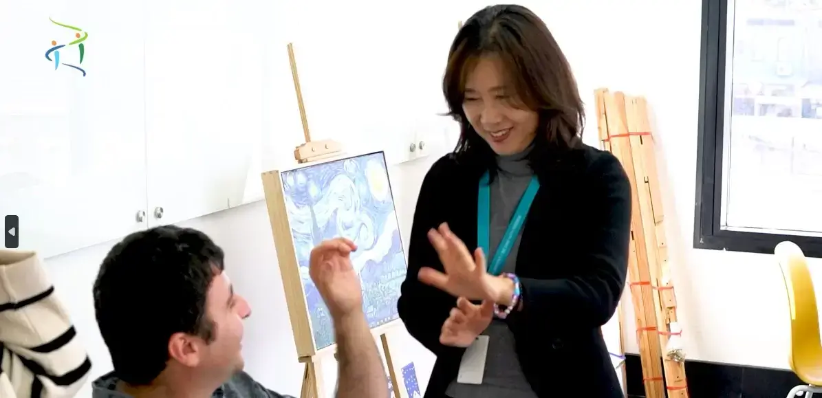 Su Yeun’s Canvas: Painting a Picture of Passionate Support
